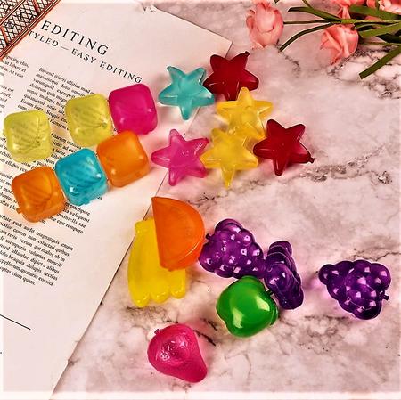 Best Silicone Ice Cubes Set in Pakistan. They can be Reused for Cooling Drink Juice and other Beverages