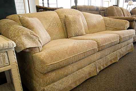 Omaha Couch Donation Pick Up Couch Hauling Services Omaha Junk