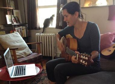 online lessons are a great way to learn flamenco guitar outside of Spain