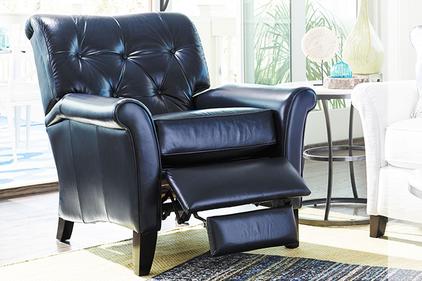 Local Lazy Boy Chair Removal Service in Lincoln NE | LNK Junk Removal