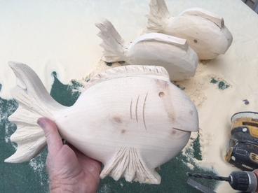 Hand made Fish Shaped Piggy Bank. Free step by step instructions from www.DIYeasycrafts.com