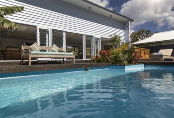 Motel for sale in Cook islands Real Estate