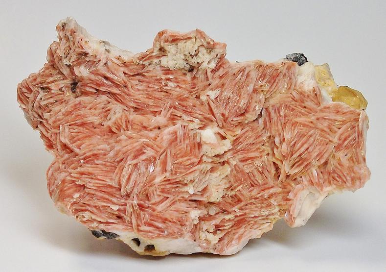 BARYTE with fluorescent CERUSSITE crystals Mibladen mining district Morocco - for sale