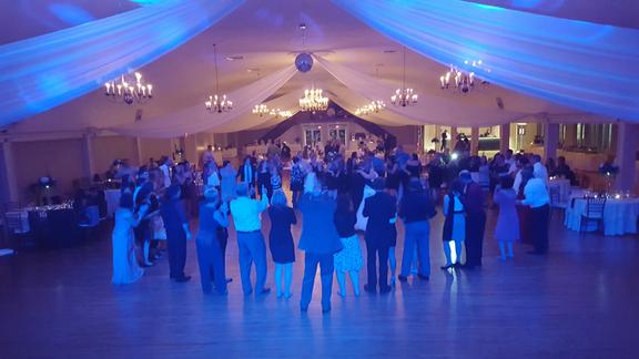 wedding reception, ceremony, wedding DJ, DJ/MC, dancing