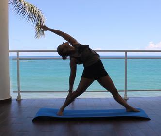 Estiramientos de Yoga para recuperar la flexibilidad de musculos y articulaciones