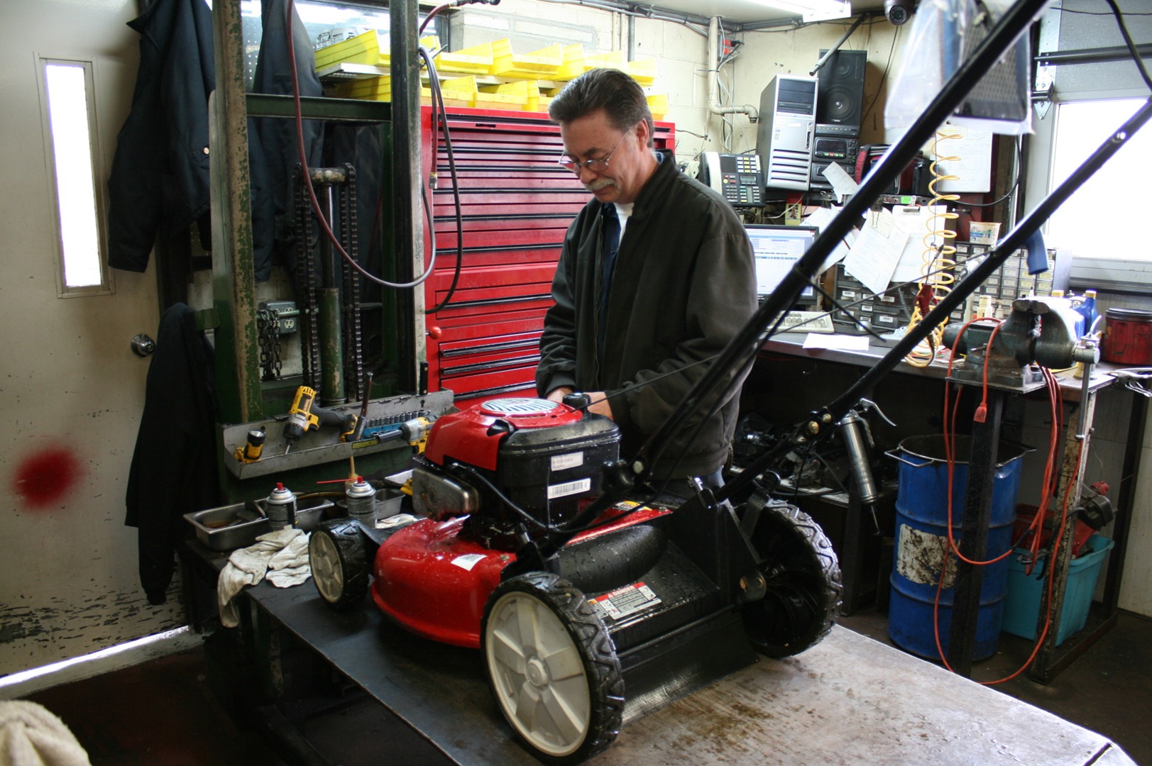 Cedar Small Engine Small Engine Repair Lawn Mowers Snow Blowers