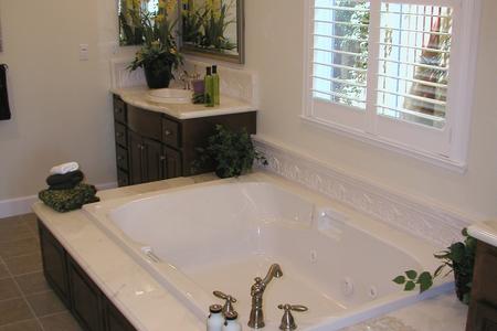 Custom jacuzzi tub in Castle Rock Colorado bathroom remodel bathroom window contractor