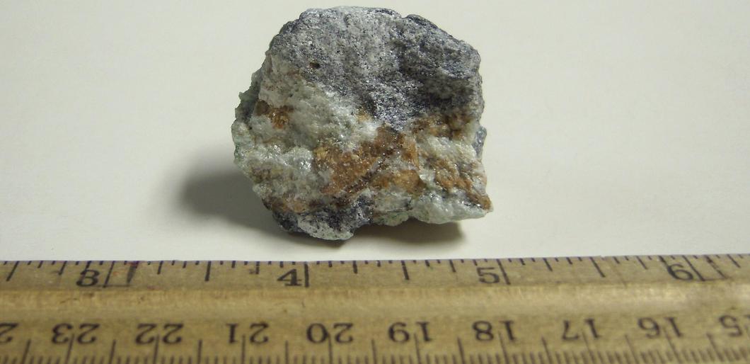SIDERITE,TALC, MAGNETITE, CHRYSOCOLLA - Mineral Hill Mine, Louisville, Carroll County, Maryland, USA