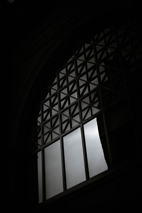 window contrast black and white san francisco embarcadero