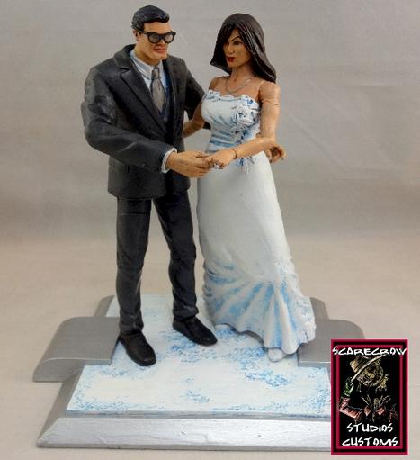 lois and clark wedding cake topper 2