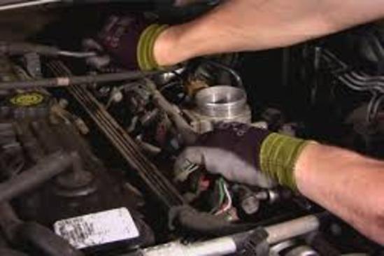 Fuel Injection or Fuel Filter Repair and Maintenance Services | Mobile Auto Truck Repair Omaha