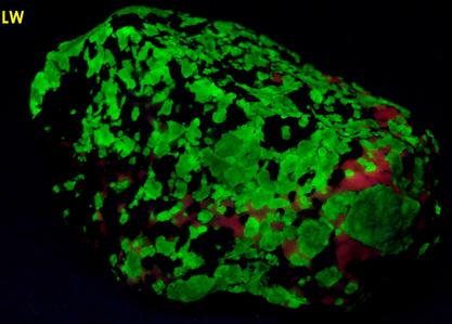fluorescent Willemite and Calcite, black Franklinite, Franklin Mine, Franklin, Franklin Mining District, Sussex County, New Jersey, USA