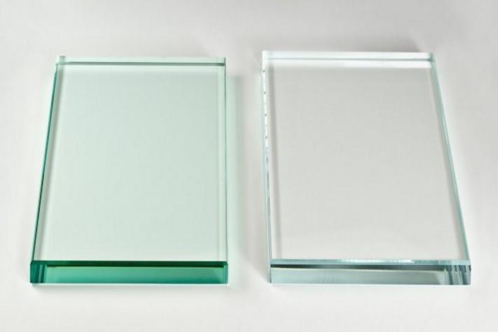 Starphire Ultra-Clear Glass. Accept No Substitutes