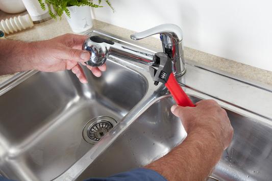 Best Plumbing Fixtures Repair Bathroom Faucet Kitchen Sink Repair Services 7/24 Available in Lincoln NE | Lincoln Handyman Services