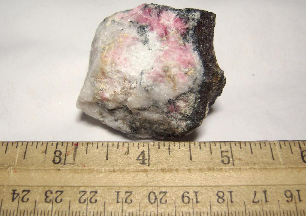 fluorescent TUGTUPITE with AEGIRINE - Ilimaussaq complex, Narsaq, Kujalleq (Kitaa Province - West Greenland), Greenland, Denmark - type locality - for sale