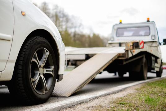 EMERGENCY ROAD SIDE ASSISTANCE IN MISSOURI VALLEY IA – 724 TOWING SERVICE OMAHA When you're stuck on the highway, we'll come to your rescue - fast!