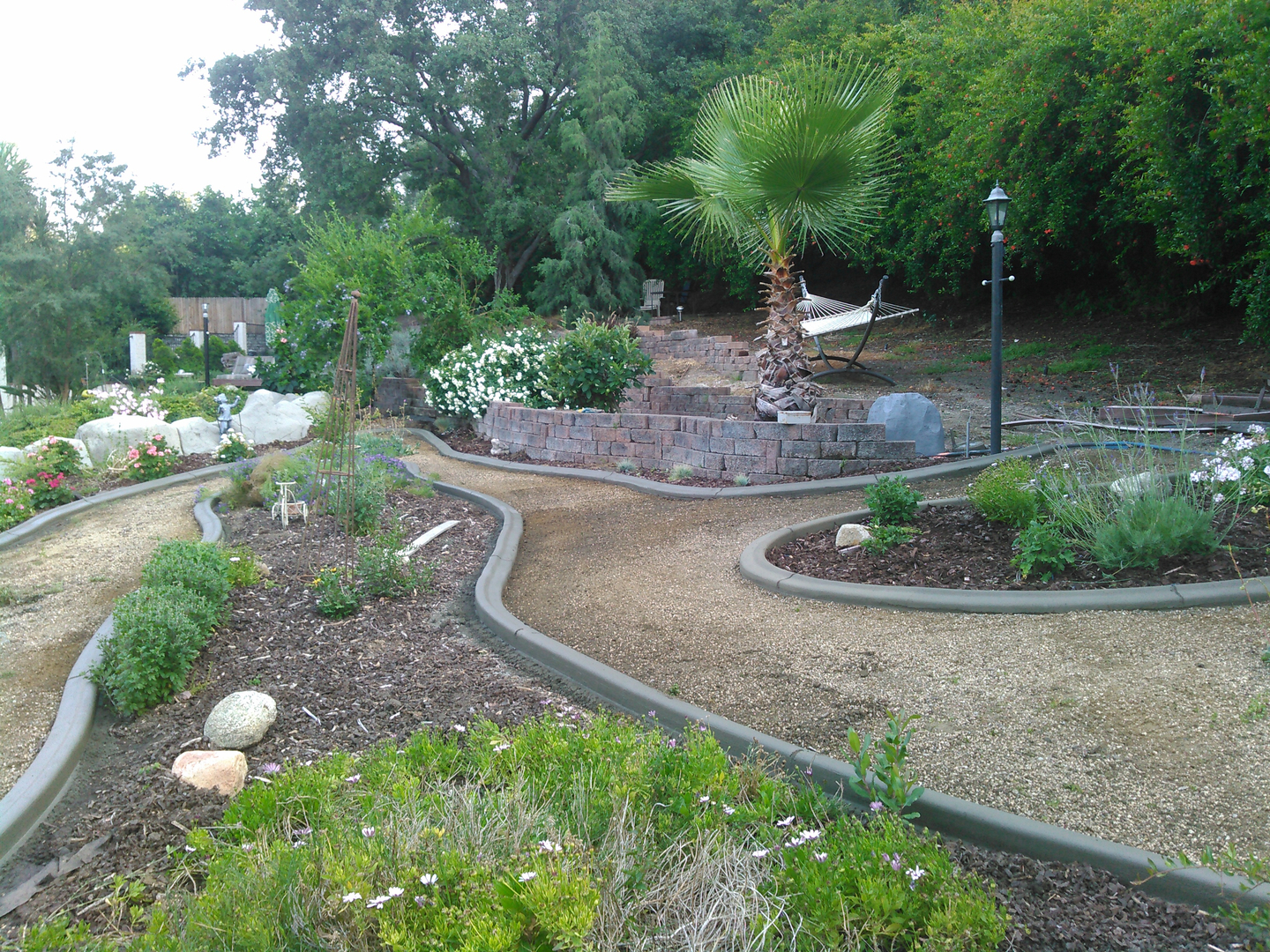 Crazy Curbs Concrete Landscape Curbing Landscape Edging
