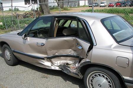 Junk Car in Pittsburgh - Young's Auto Transit