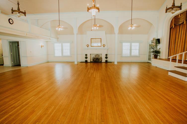 THE WOMAN'S CLUB OF SANFORD