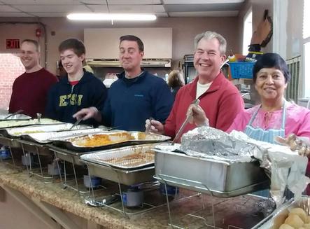 Titans, Bridge Ministry Serve Nashville's Homeless Thanksgiving Meals