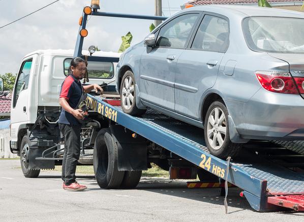 Mitsubishi Flatbed Towing Omaha Metro