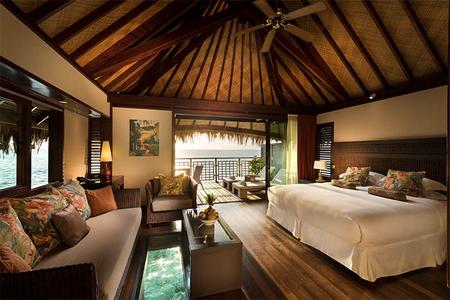 Hilton Moorea Lagoon Resort & Spa: Overwater bungalow room