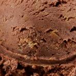 Smooth chocolate ice cream brimming with mouthwatering peanut butter ripples and rich peanut butter cups.