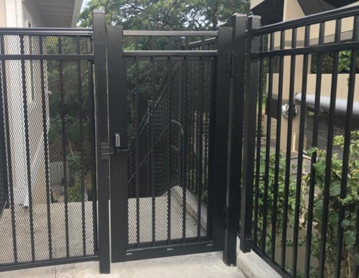 ISLAND RAILING & GATES LLC Aluminum Driveway Gates, Aluminum Gates