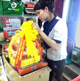 Bán hoa quả nhập khẩu đường Phạm Văn Đồng