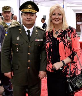Ukraine's Minister of Defence, Stepan Poltorak, with Ukraine Support Fund founder, Lisa Shymko, in Kyiv, on the eve of the signing of the joint memorandum