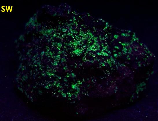 fluorescing WILLEMITE - ZCA #4 Mine (St. Joe Mine), Balmat, Balmat-Edwards Zinc District, St. Lawrence County, New York, USA - ex S.M.Cantiello