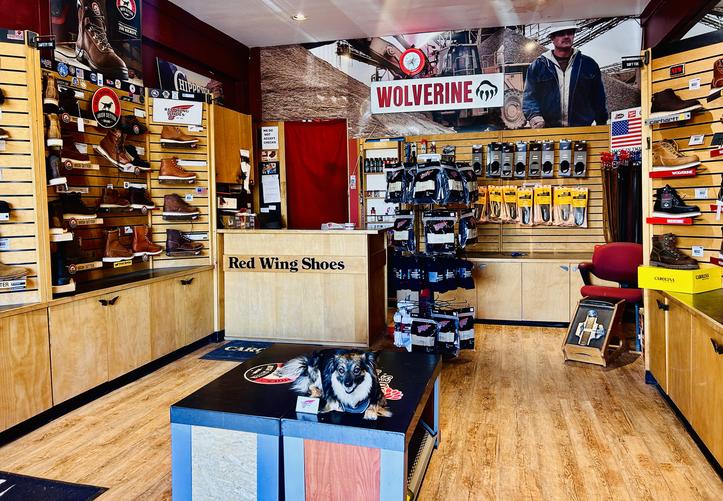 Red wing work hot sale boots store