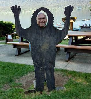 bigfoot, mark, canniff, lake, quinault, lodge, lake, picnic, table, boat