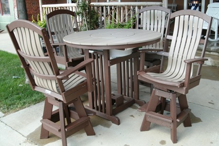 Amish shop plastic furniture