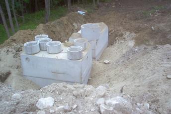 1250. ga septic tank & pump chamber