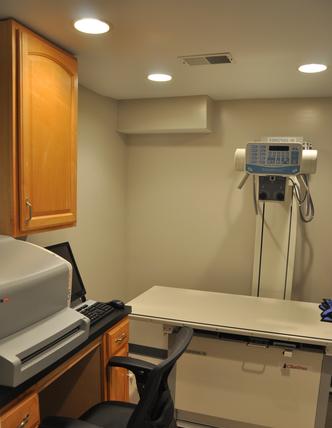 Radiography suite of Cincinnati Hills Animal Clinic Montgomery Road location