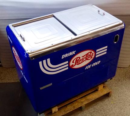 Pepsi-Cola Quikold Chest Cooler antique soda machine