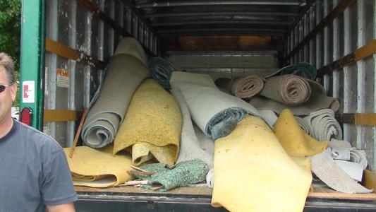 Cheap Carpet Removal Service Carpet Removal Company and Cost in Henderson NV | Service-Vegas Expert Carpet Removal – Carpet Disposal – Carpet Haul Away and Recycling 702-329-0660