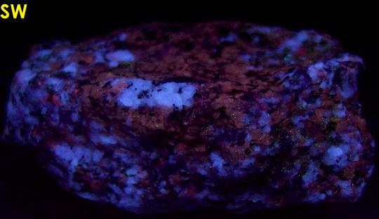 SW LW fluorescing Plagioclase Albite Anorthite, scapolite, biotite mica, corundum sapphire, York River, Dungannon, Hastings, Ontario, Canada