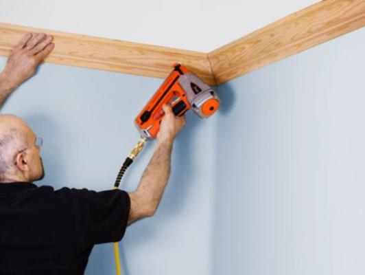 Best Custom Crown Molding and Cost| and Lincoln Handyman Services