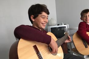 Give Your Child a Great Start on Guitar