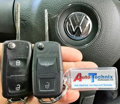 VW Transporter T5 - Replacement 2 button remote flip key