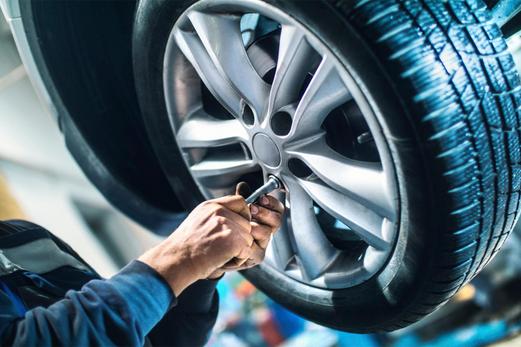 Mobile Tire Replacement Services and Cost | Mobile Auto Truck Repair Omaha
