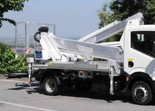 LOCAL TOWING SERVICE