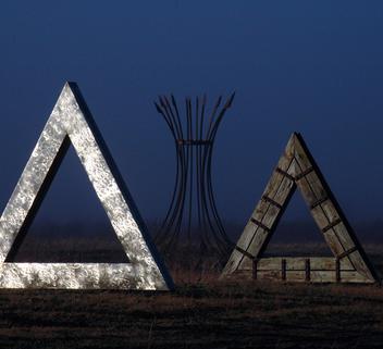 60 degrees sculpture by Kevin O'Dwyer.