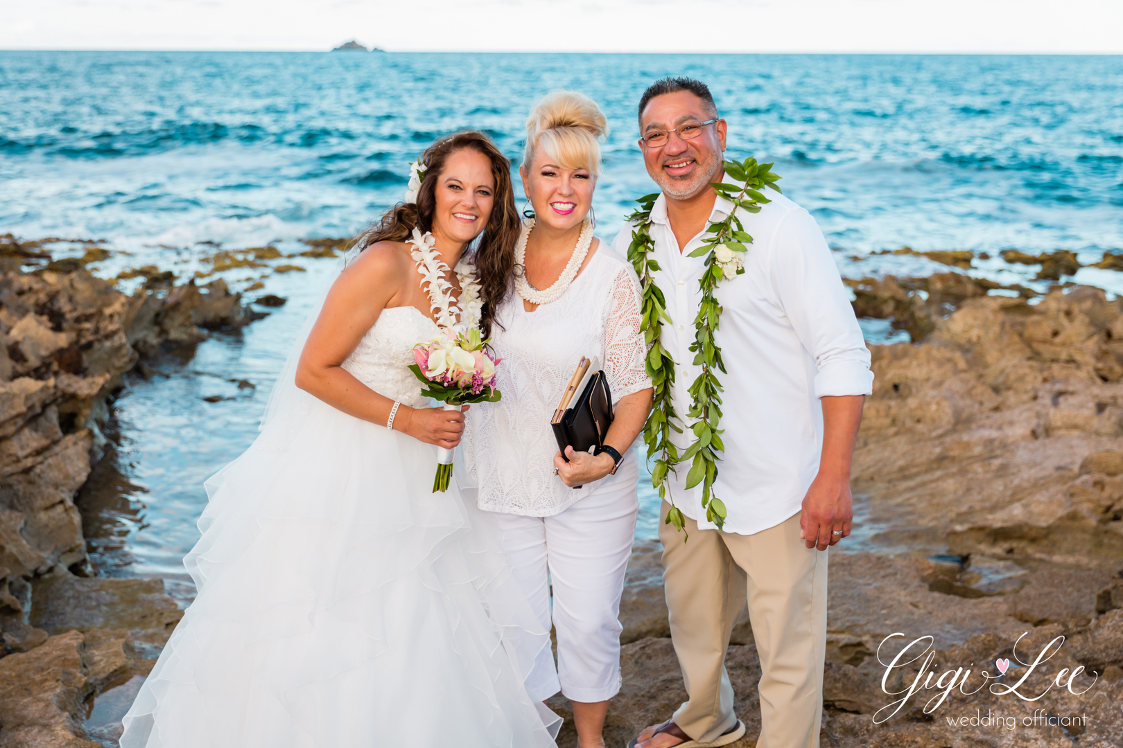 Gigi Lee Photography Hawaii Photography Wedding Officiant