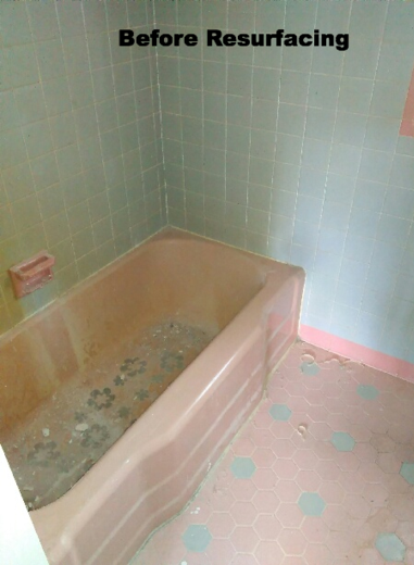 Bathroom before resurfacing