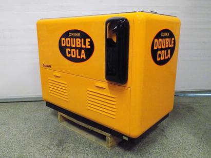 Quikold Wet Chest antique soda machine