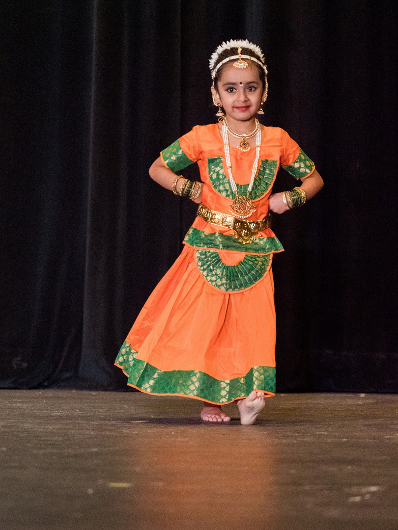 Bharatanatyam costume for outlet kids