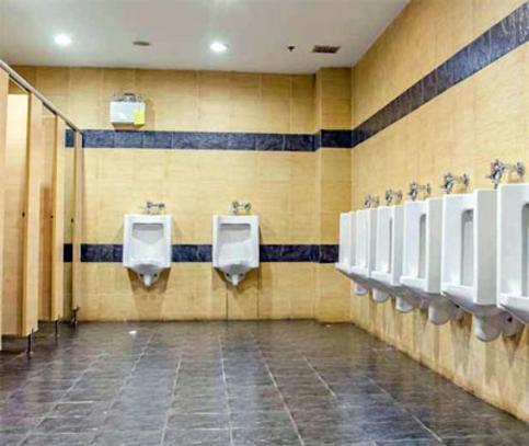 RESTAURANT RESTROOM CLEANING COMPANY